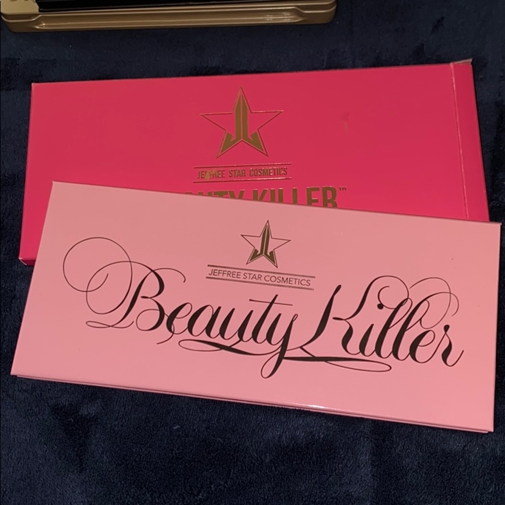 Eyeshadow palette